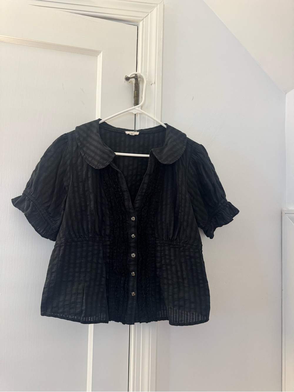 Pilcro Black Short-Sleeve Button Front Blouse with Peter Pan Collar